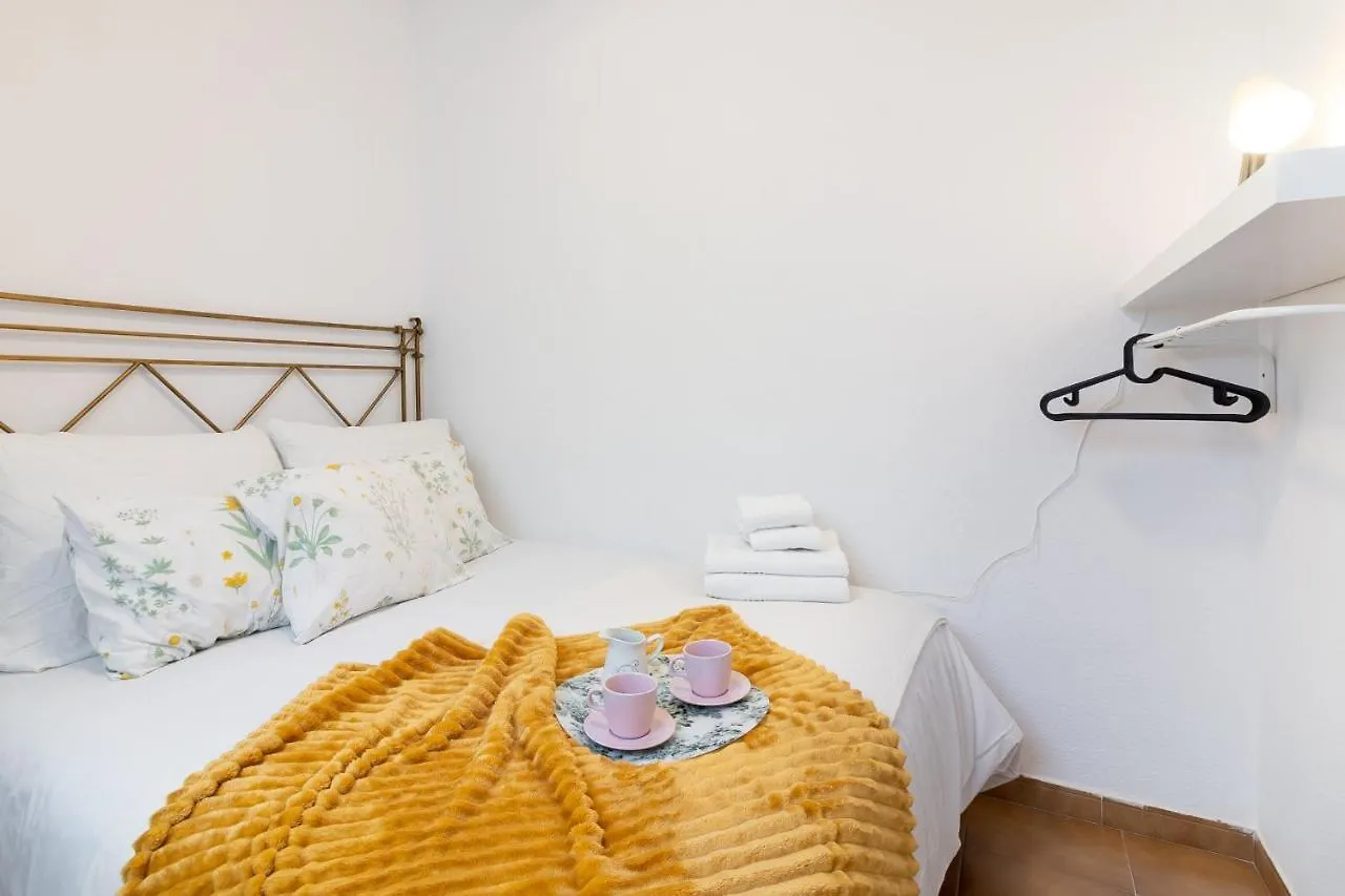 Sea & Wave Pedregalejo Beach Apartment Málaga
