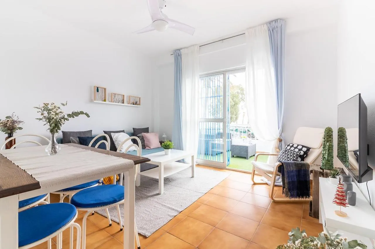 Sea & Wave Pedregalejo Beach Apartment Málaga